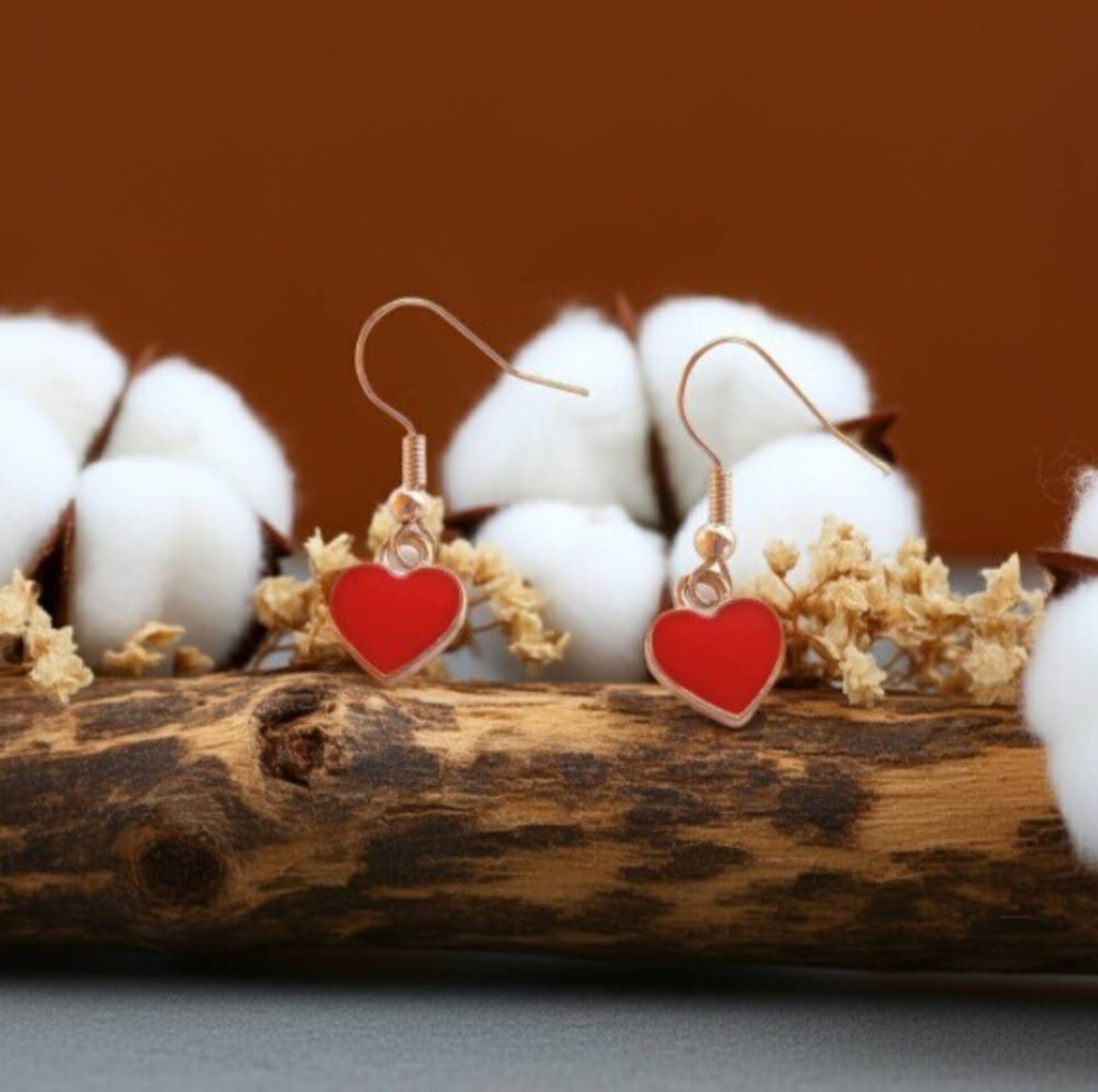 PENDIENTES CORAZÓN ROJO ESMALTADOS - 3
