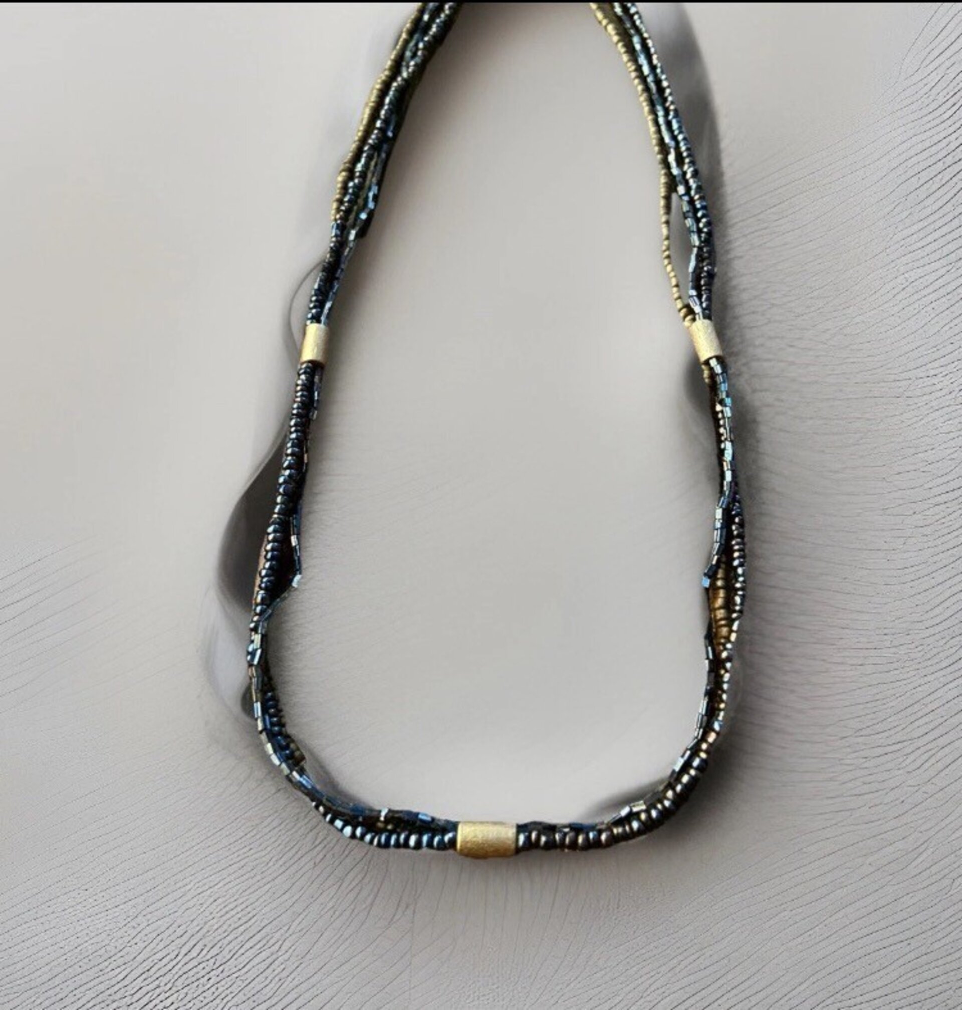 Collar de semillas de piedra HEMATITA - 3