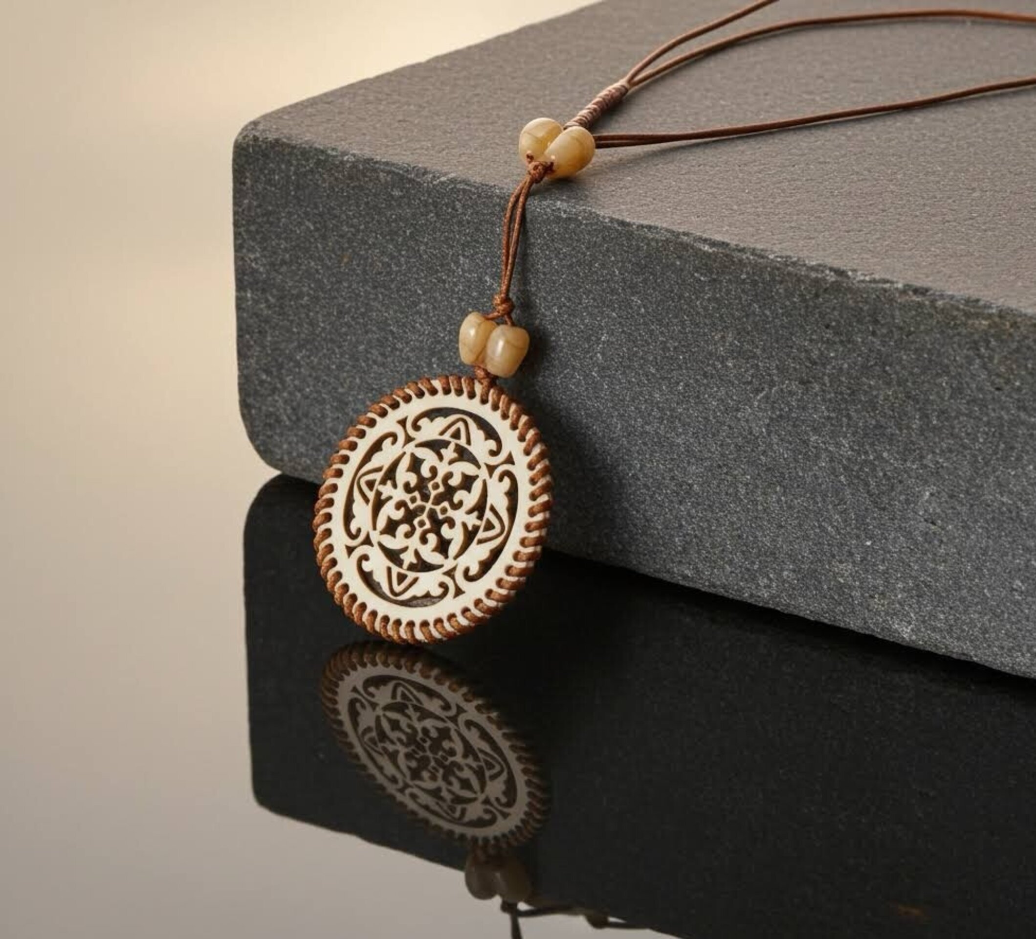 Collar de madera bohemio - 1