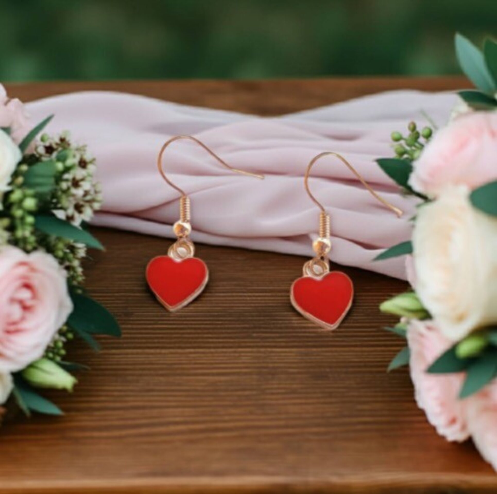 PENDIENTES CORAZÓN ROJO ESMALTADOS - 4
