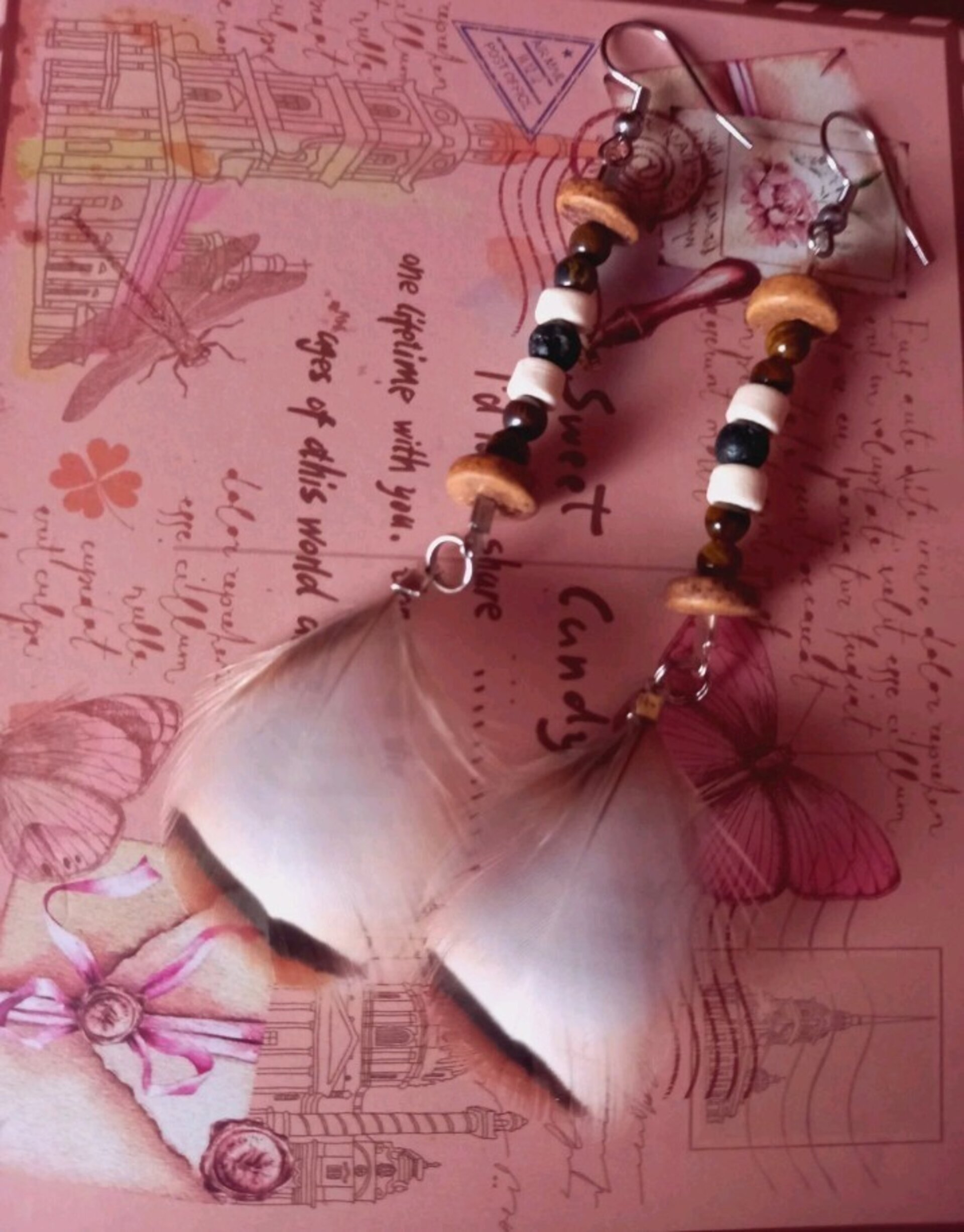PENDIENTES BOHEMIOS PLUMA NATURAL GRIS PERDIZ - 4