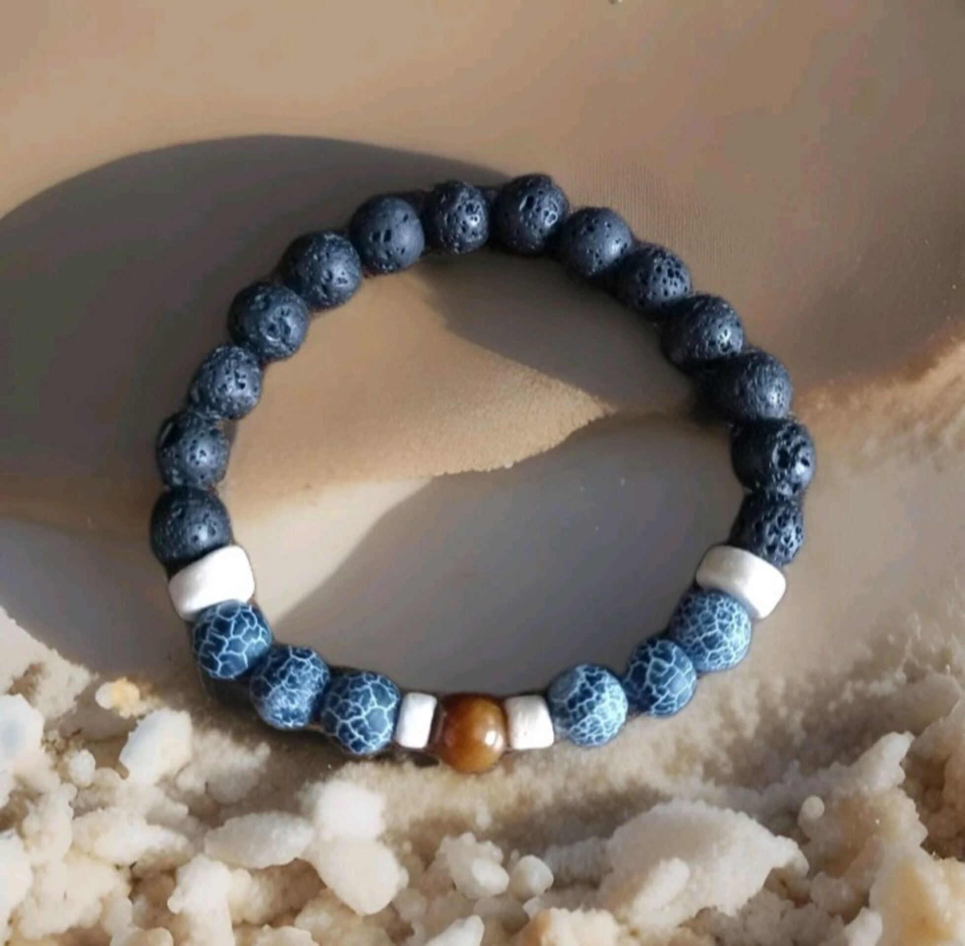 PULSERA TRIPLE PROTECCIÓN DE PIEDRA VOLCÁNICA,  OJO DE TIGRE Y ÁGATA NEGRA - 5