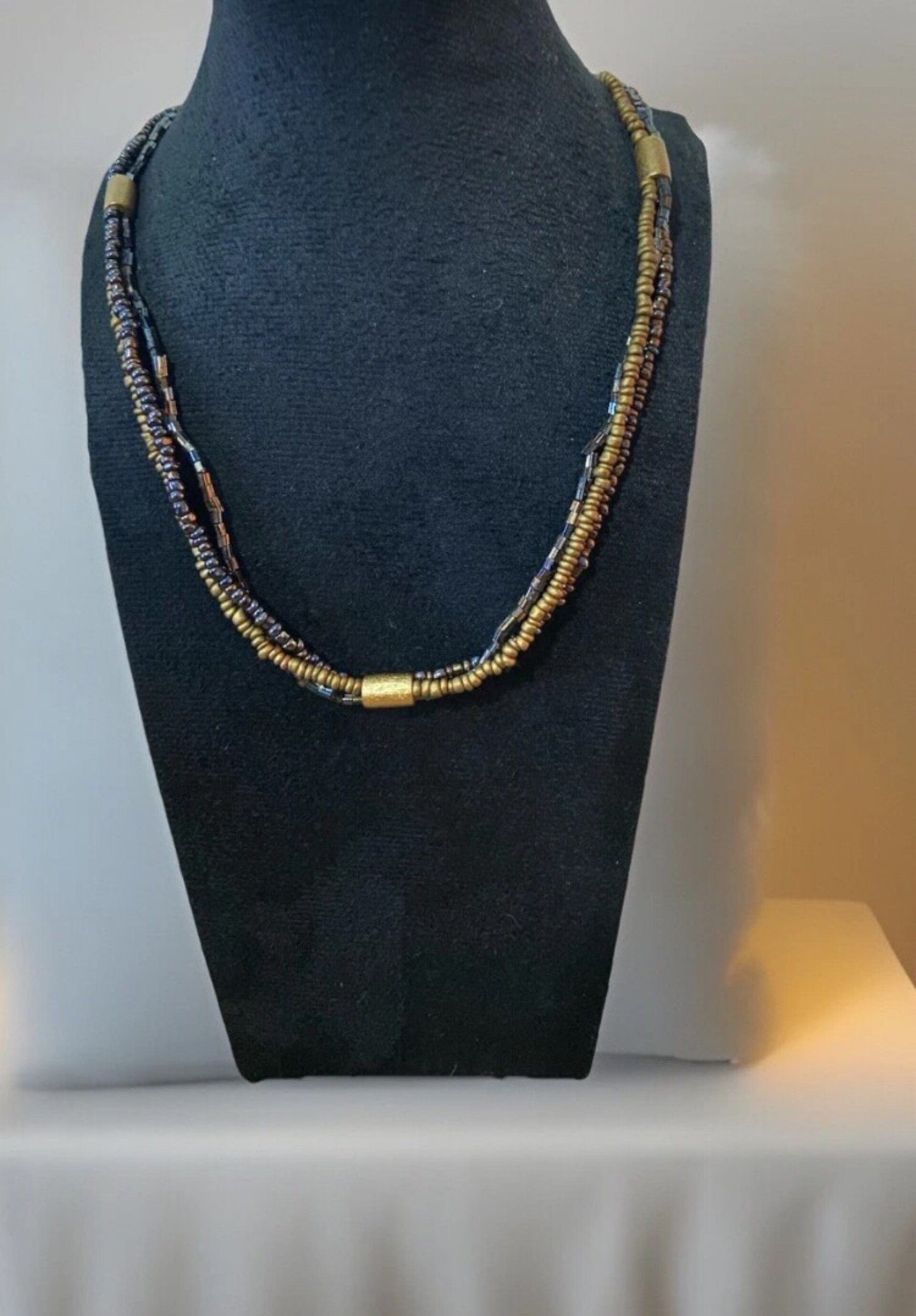 Collar de semillas de piedra HEMATITA - 7