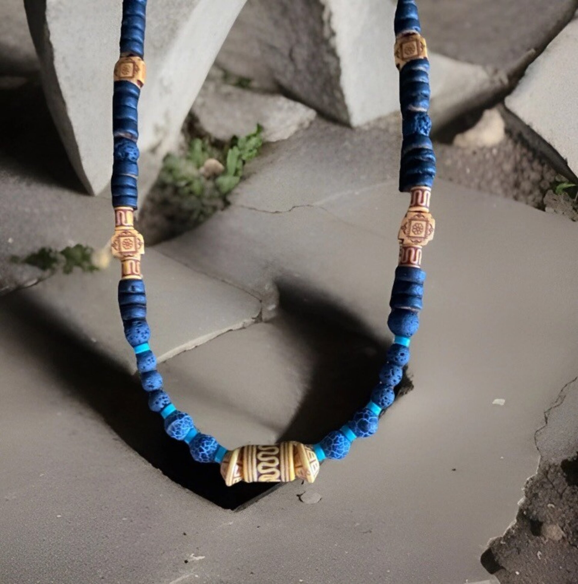 Collar Artesanal protección piedra volcánica - 1