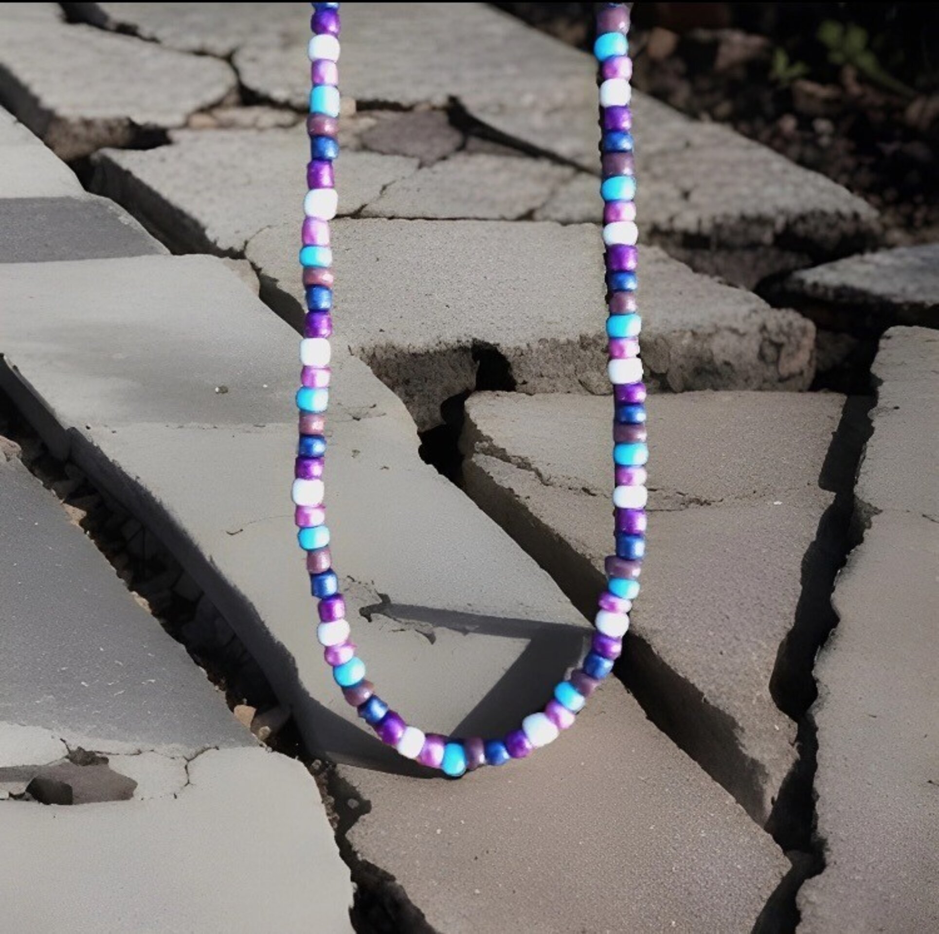 Conjunto de collar, pulsera y pendientes con cuentas acrílicas de colores - 3
