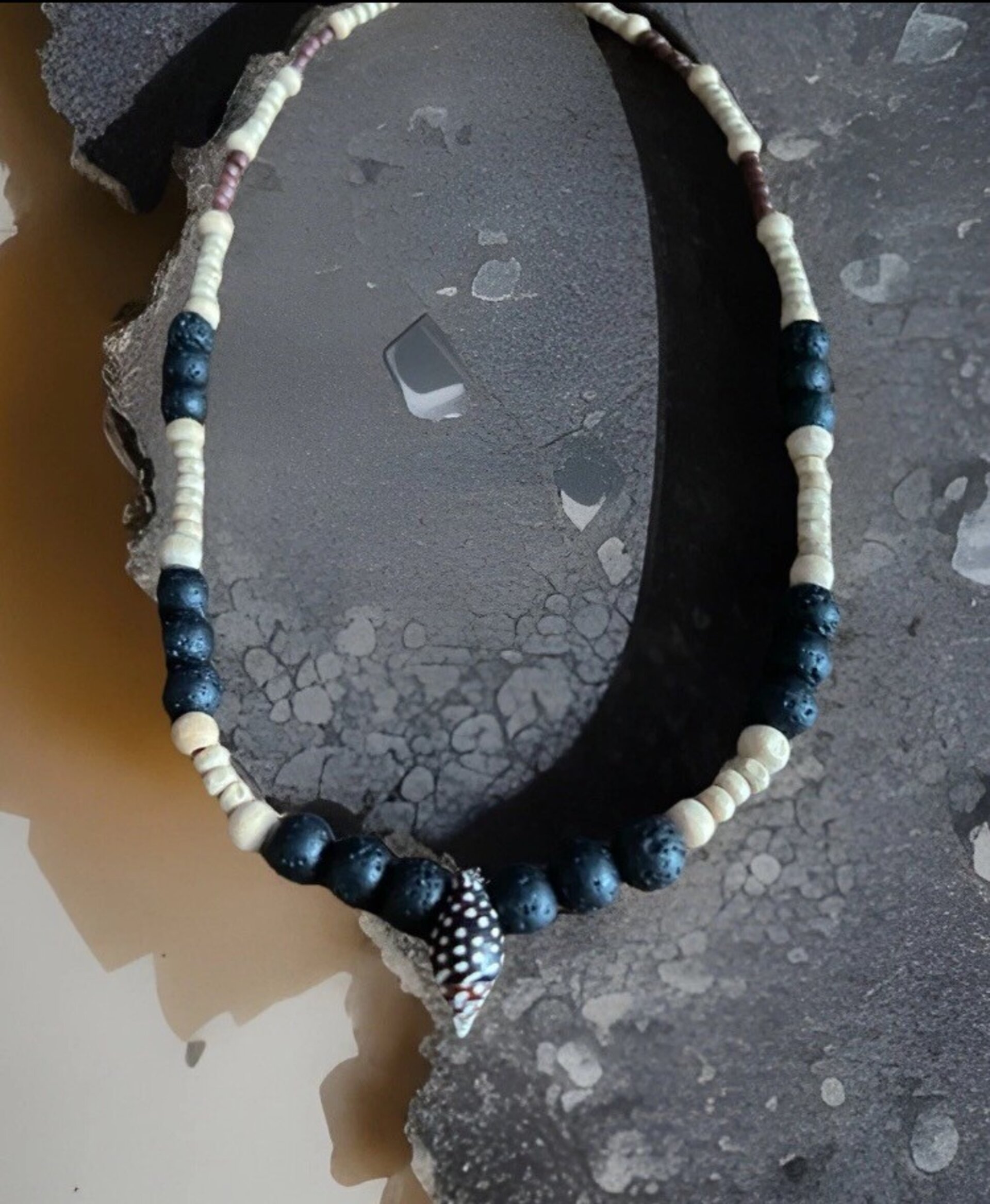 COLLAR PROTECCIÓN PIEDRA VOLCÁNICA - 5