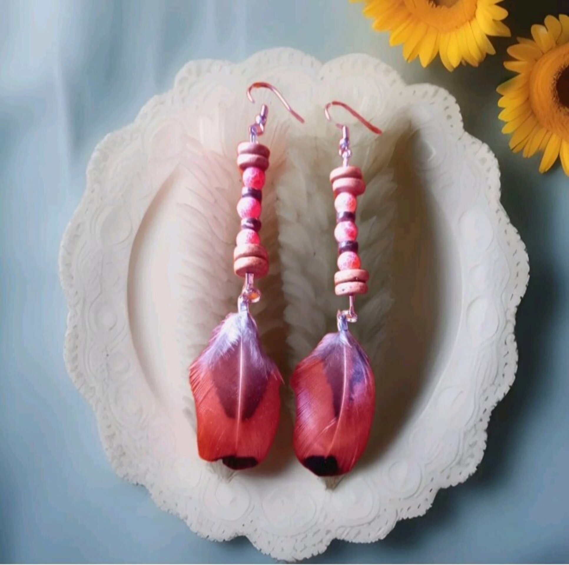 PENDIENTES BOHEMIOS PLUMA NATURAL ÁGATA ROJA - 4